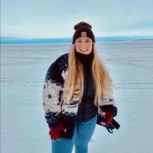 Meet your Posher, Jacey